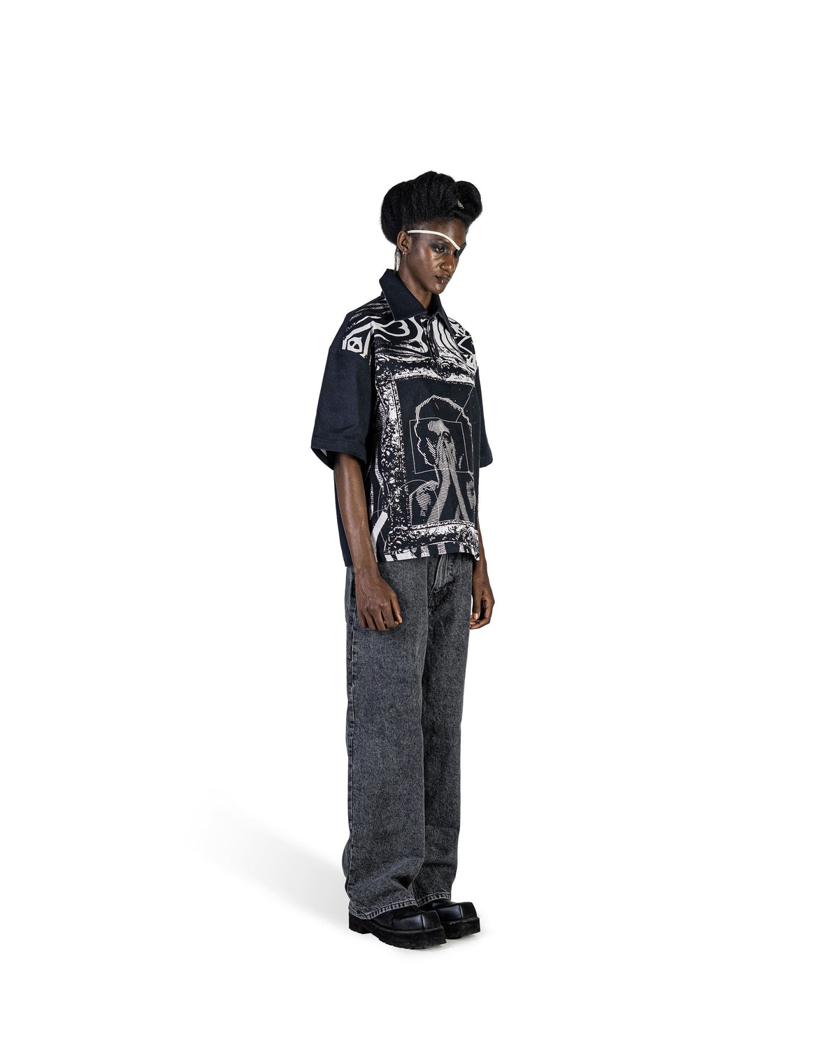 MONOLITH PORTRAIT SHIRT