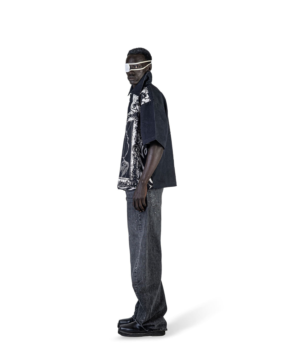 MONOLITH PORTRAIT SHIRT