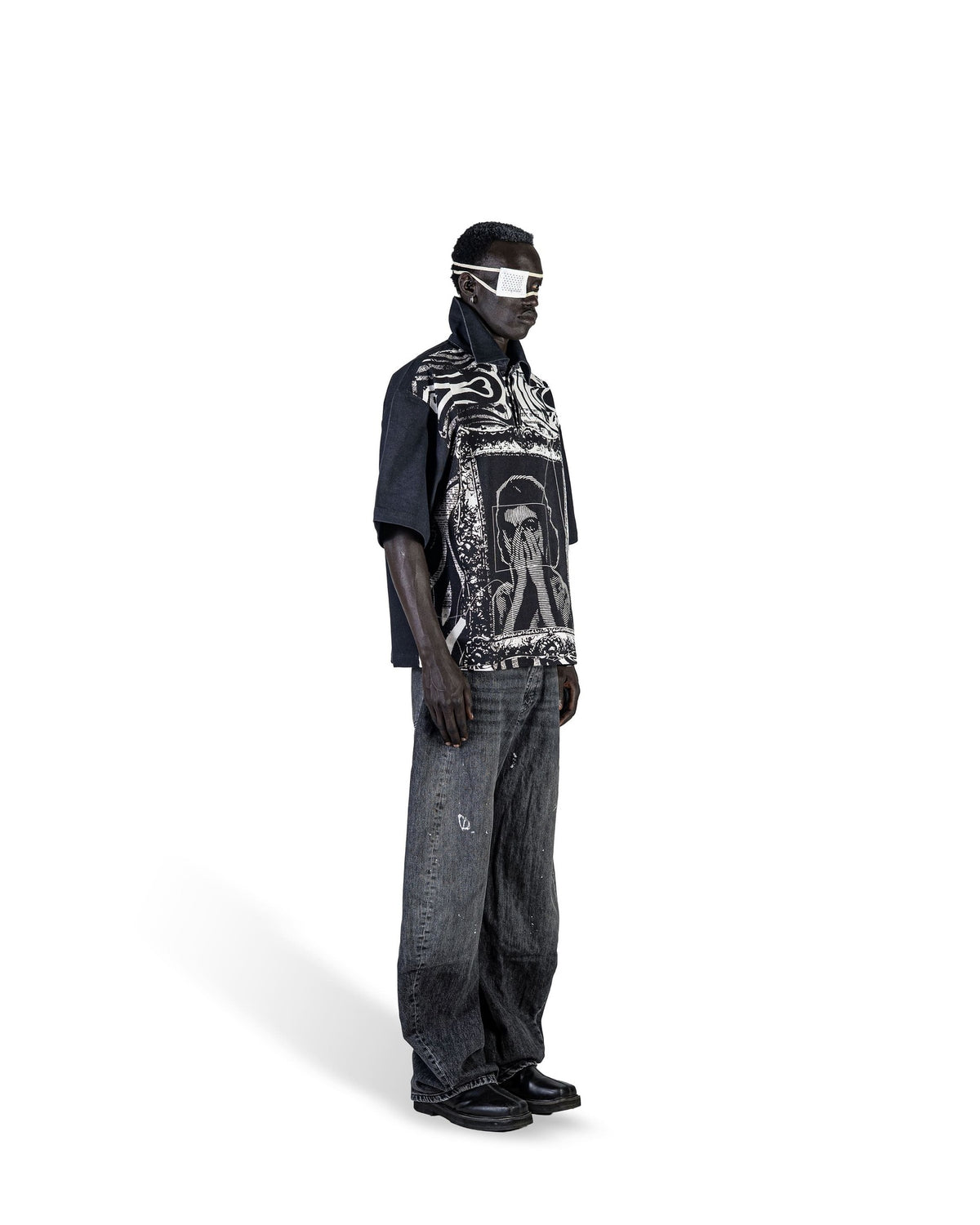 MONOLITH PORTRAIT SHIRT