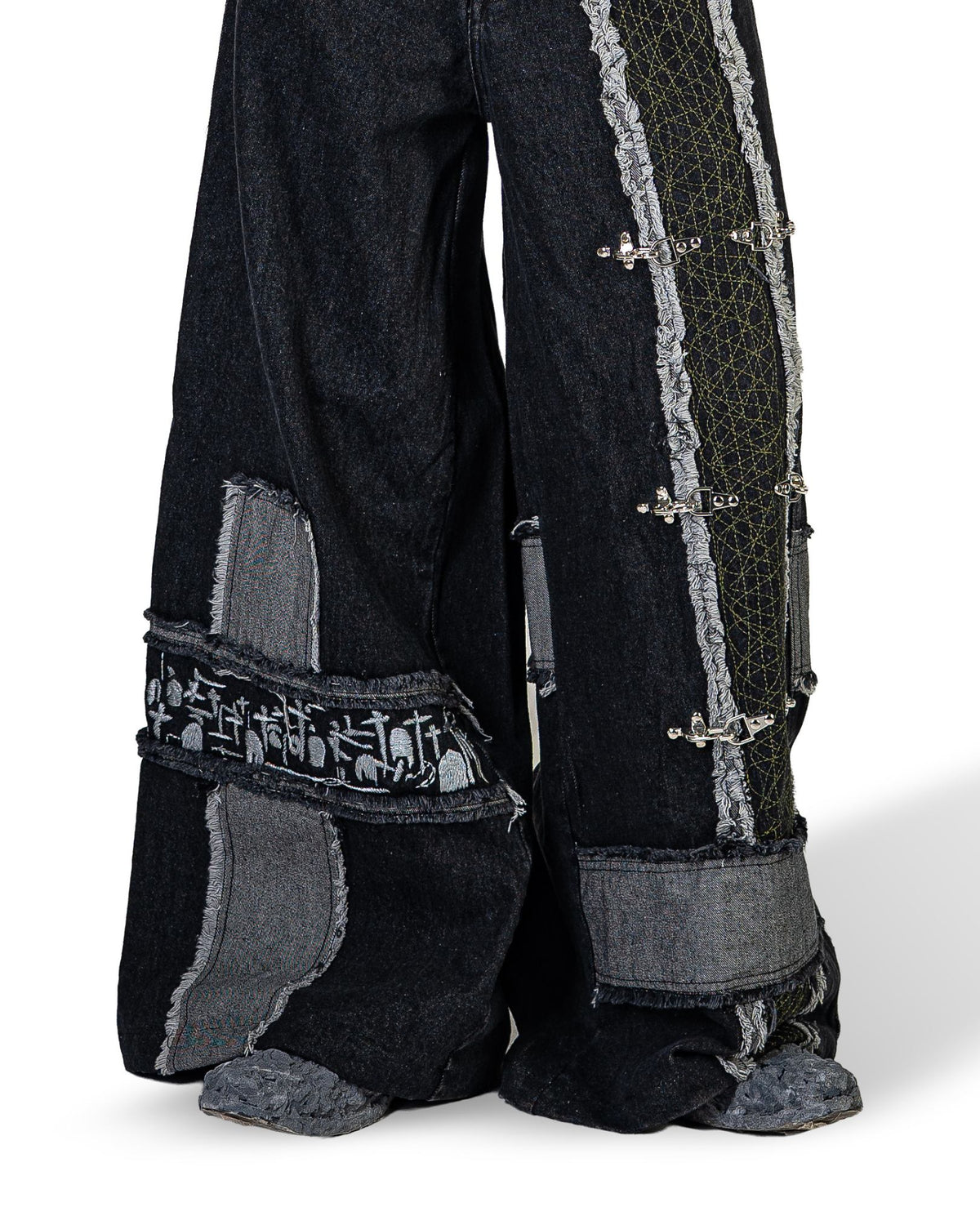 BLACK MOSAIC WIDE LEG JEANS