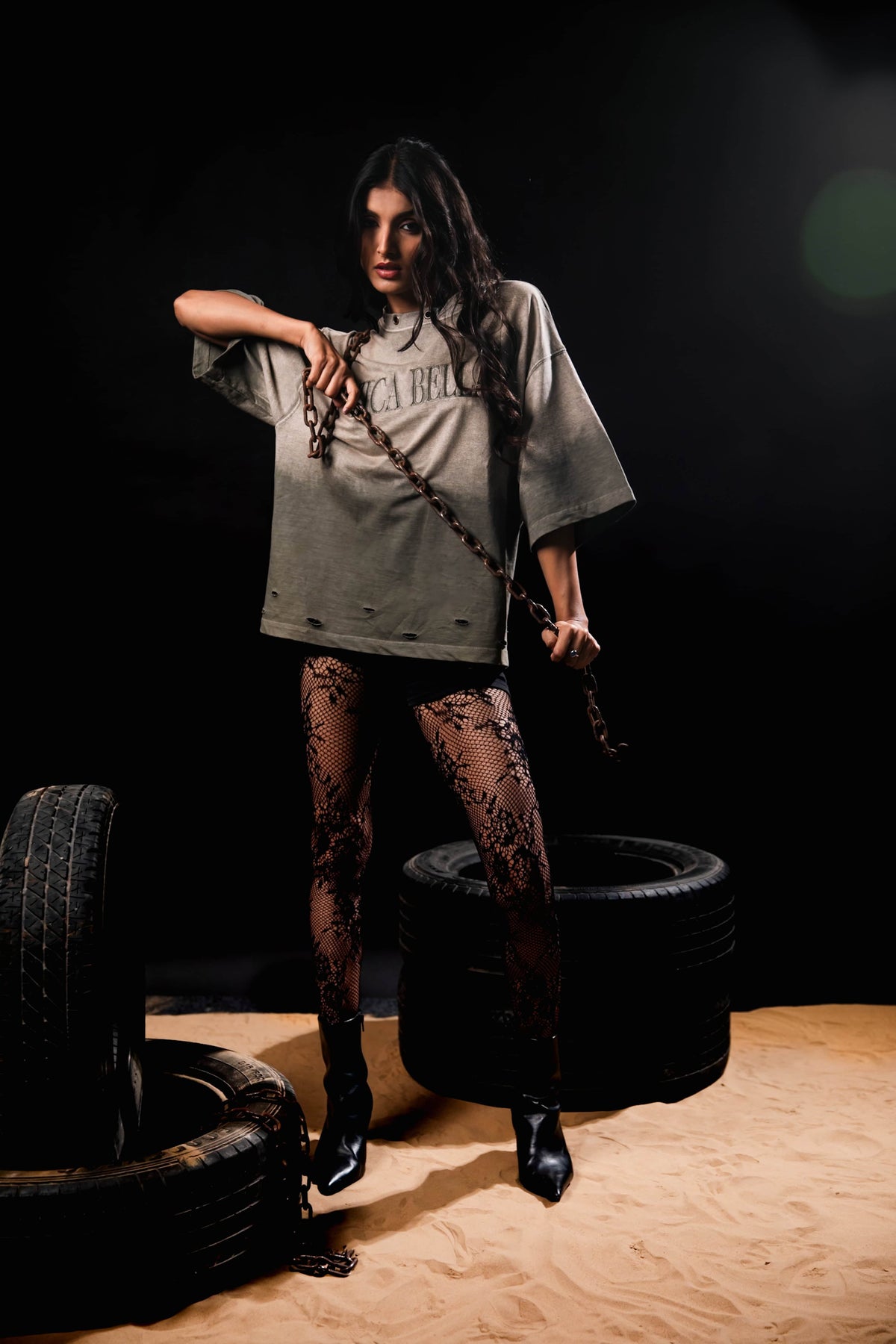 Full body fit of Zica Bella zb gangster oversized grey T-shirt for men showing relaxed streetwear silhouette